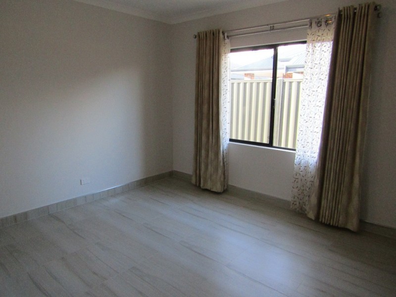 6 Covenham Crescent, Aveley WA 6069