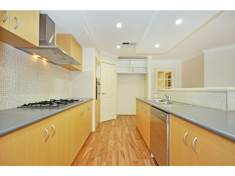 25 Wexcombe Way, Aveley WA 6069