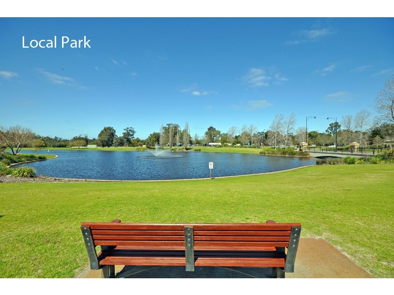 25 Wexcombe Way, Aveley WA 6069