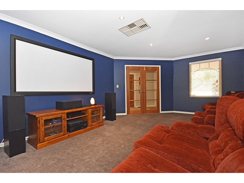 28 De Grey Retreat, Jane Brook WA 6056