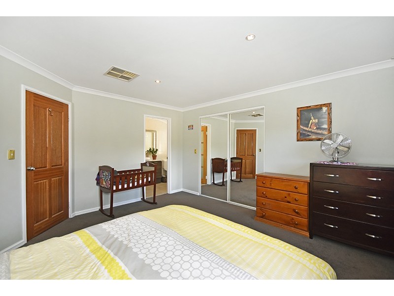 28 De Grey Retreat, Jane Brook WA 6056