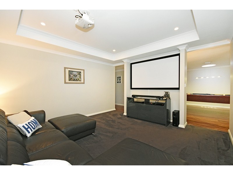 19 Carmen Circuit, The Vines WA 6069