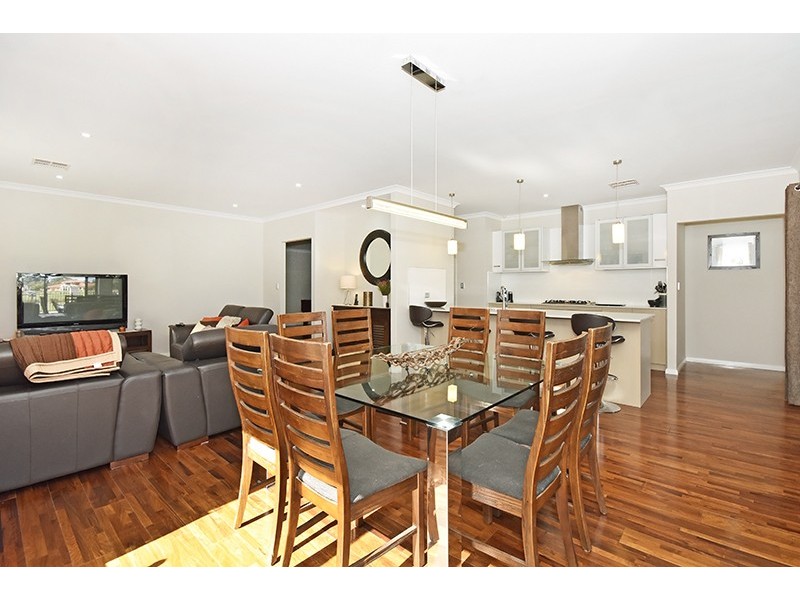 19 Carmen Circuit, The Vines WA 6069