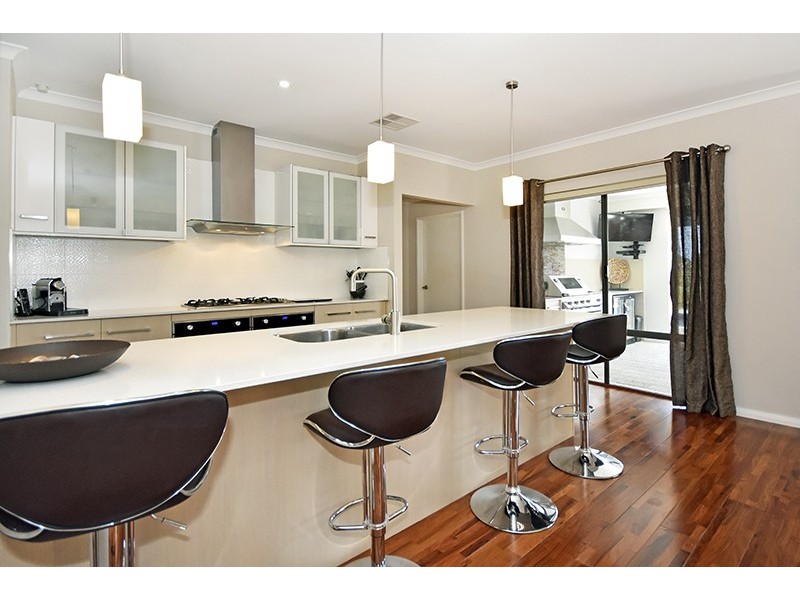 19 Carmen Circuit, The Vines WA 6069