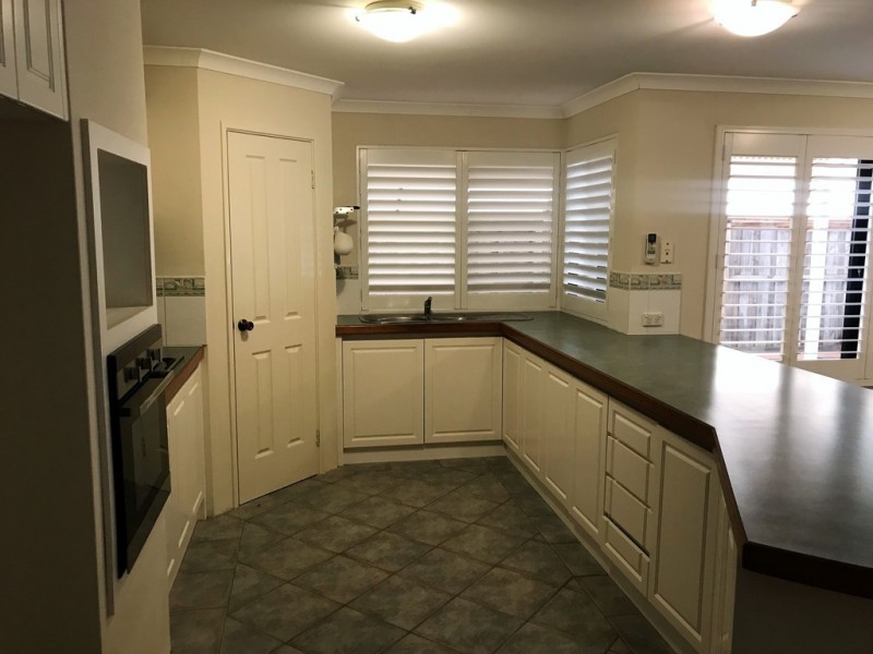 4 Santona Boulevard, Ellenbrook WA 6069