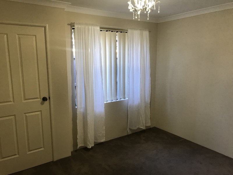 4 Santona Boulevard, Ellenbrook WA 6069