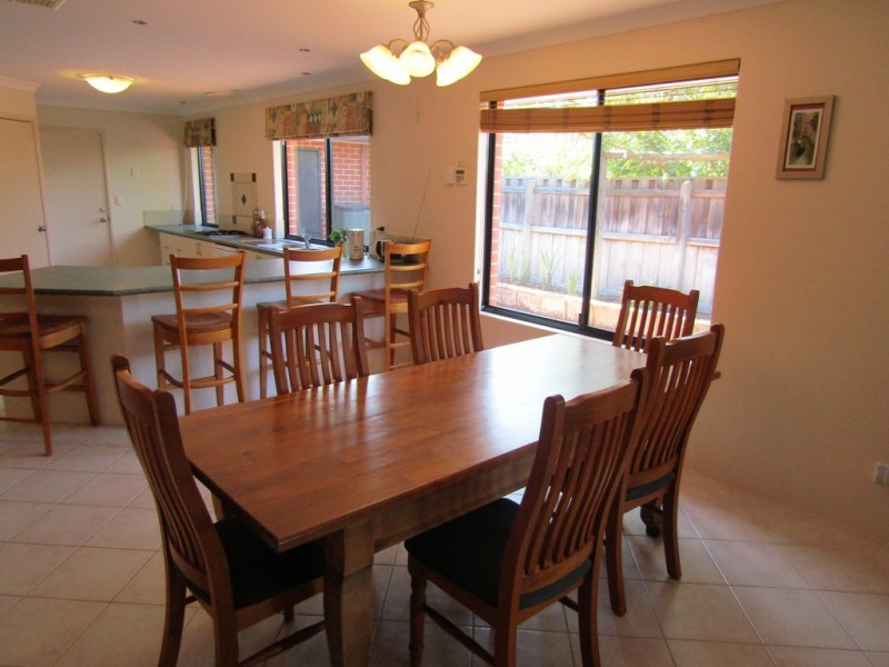 66 Sandown Circle, Henley Brook WA 6055