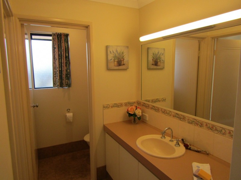 66 Sandown Circle, Henley Brook WA 6055