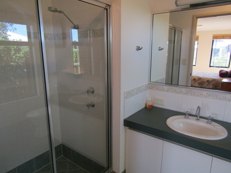 66 Sandown Circle, Henley Brook WA 6055