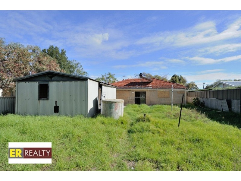 8 Victoria Parade, Midvale WA 6056