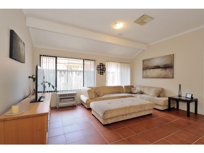 8 Bellini Avenue, Ellenbrook WA 6069