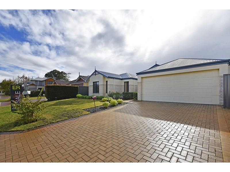 19 Devereux Crescent, Aveley WA 6069