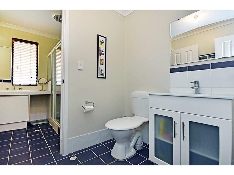 19 Devereux Crescent, Aveley WA 6069