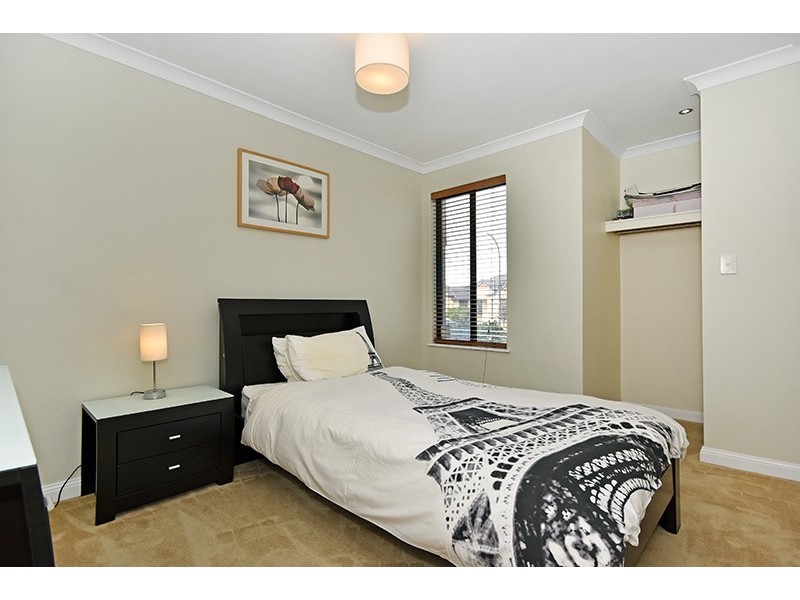 19 Devereux Crescent, Aveley WA 6069