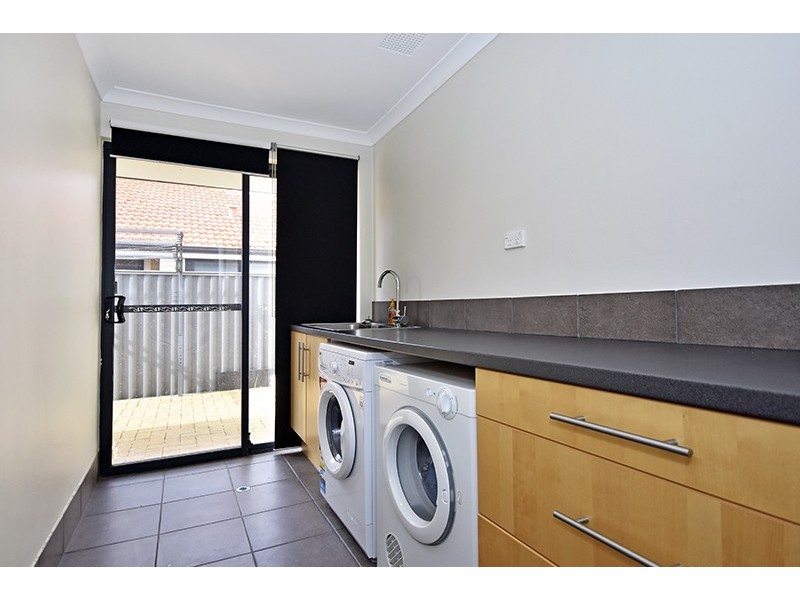 19 Devereux Crescent, Aveley WA 6069