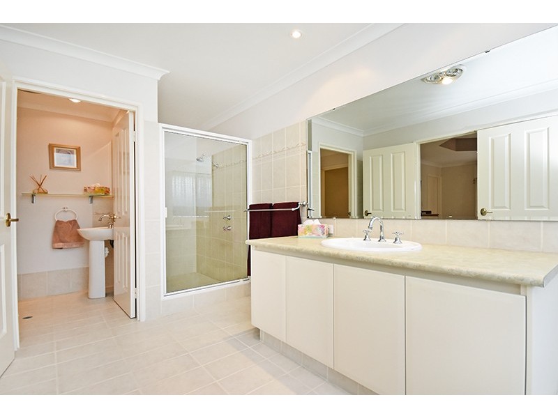 11 Mount House Way, Ellenbrook WA 6069