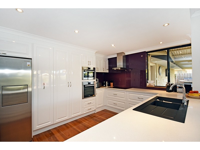 11 Mount House Way, Ellenbrook WA 6069