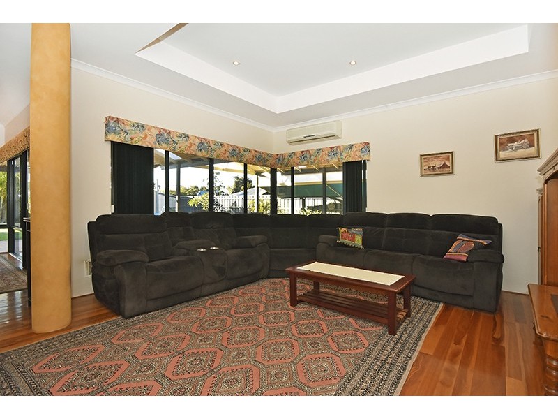 11 Mount House Way, Ellenbrook WA 6069
