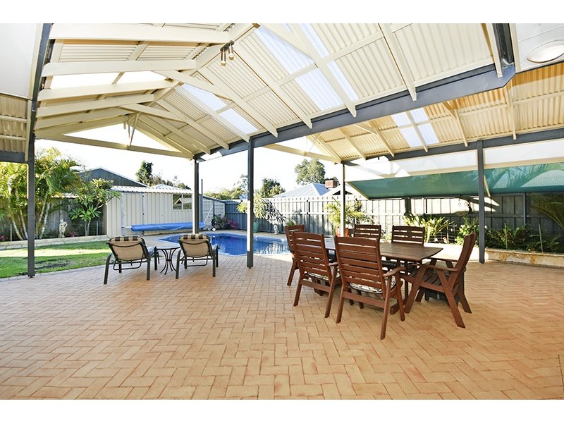11 Mount House Way, Ellenbrook WA 6069