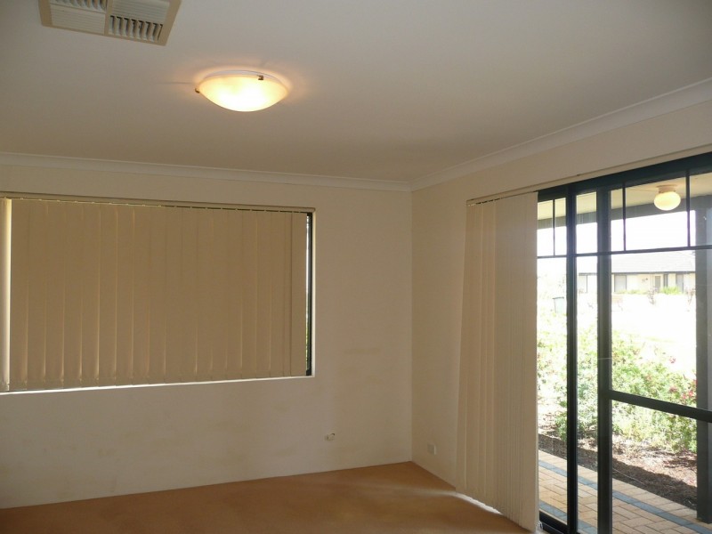 6 Moyle Way, Henley Brook WA 6055