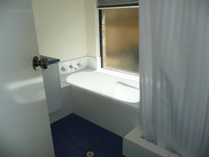 6 Moyle Way, Henley Brook WA 6055