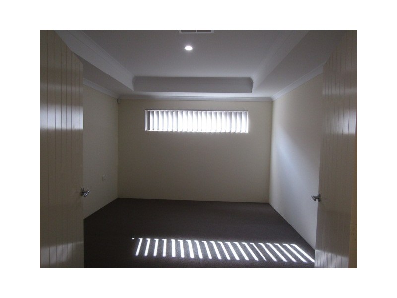 25 Ollave Circuit, Aveley WA 6069