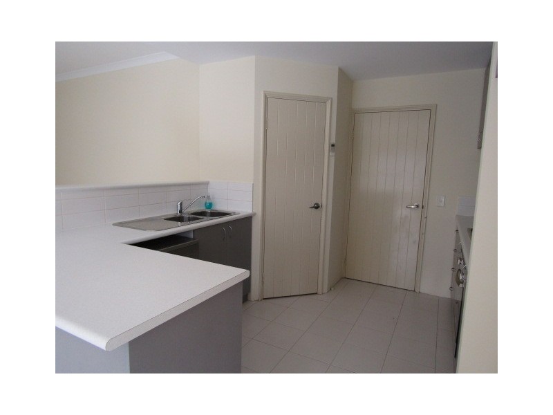 25 Ollave Circuit, Aveley WA 6069