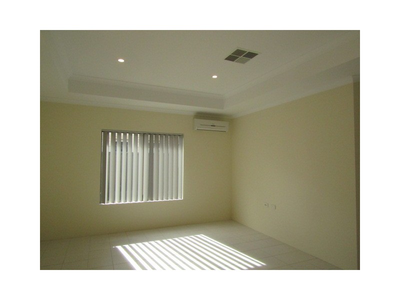 25 Ollave Circuit, Aveley WA 6069