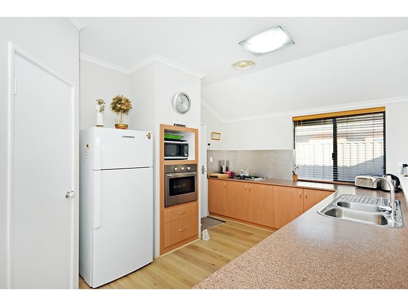 9 Travers Way, Aveley WA 6069