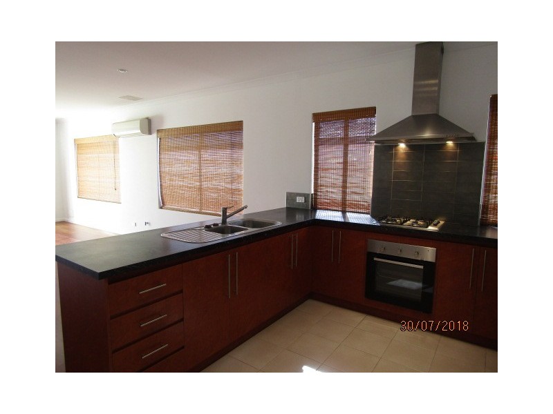 119 Pavilion Circle, The Vines WA 6069
