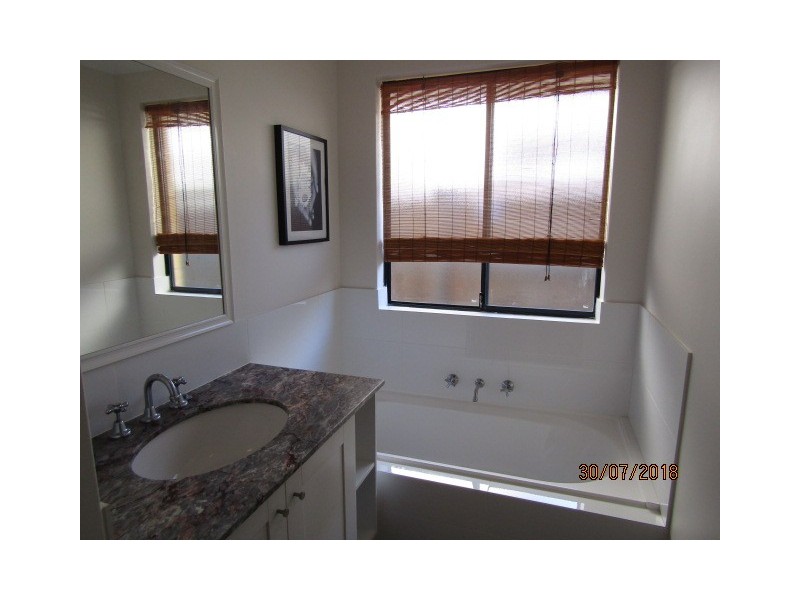 119 Pavilion Circle, The Vines WA 6069