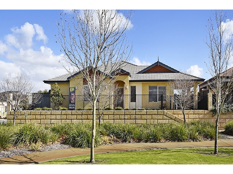 15 Koroit Way, Aveley WA 6069