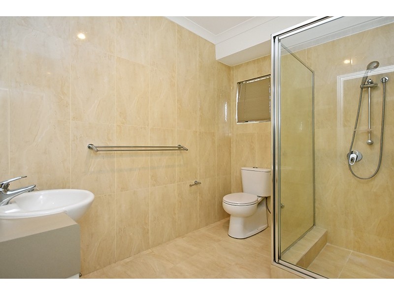 15 Koroit Way, Aveley WA 6069