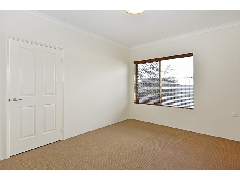 15 Koroit Way, Aveley WA 6069