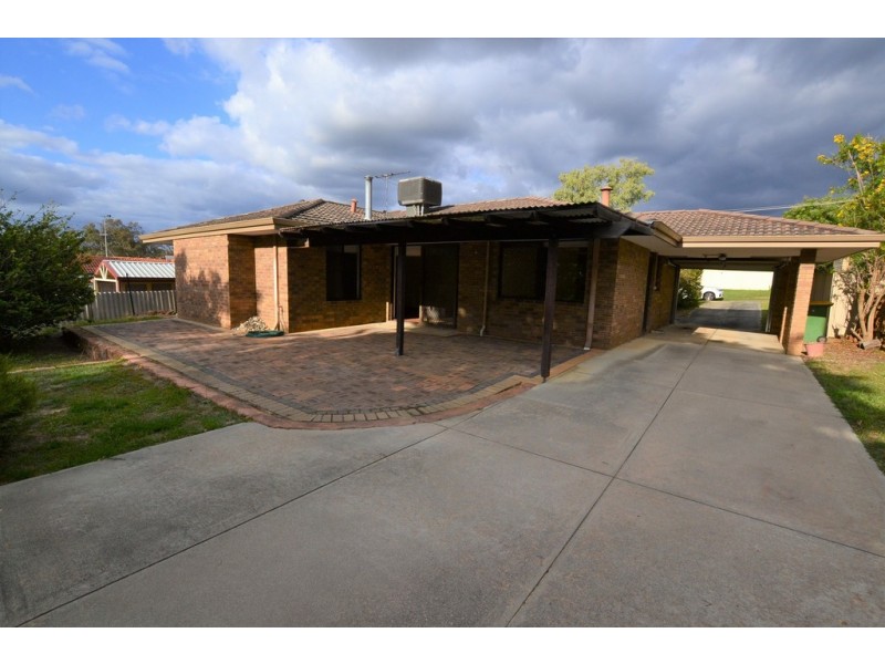 5 Fordham Drive, Swan View WA 6056