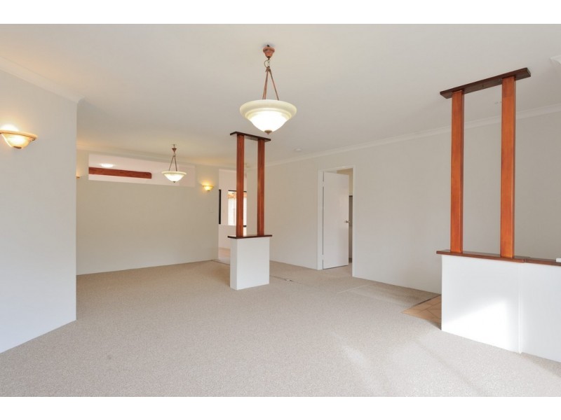 11 Fantail Crescent, Ellenbrook WA 6069