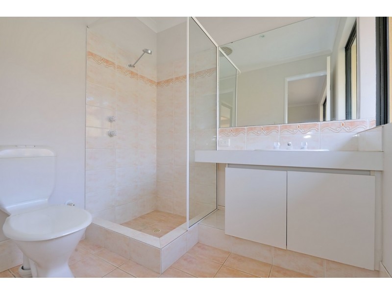 11 Fantail Crescent, Ellenbrook WA 6069