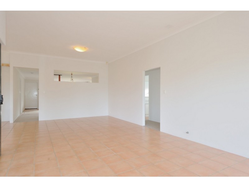 11 Fantail Crescent, Ellenbrook WA 6069