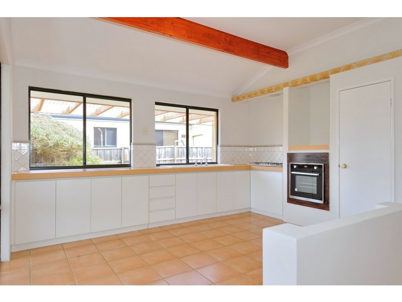 11 Fantail Crescent, Ellenbrook WA 6069