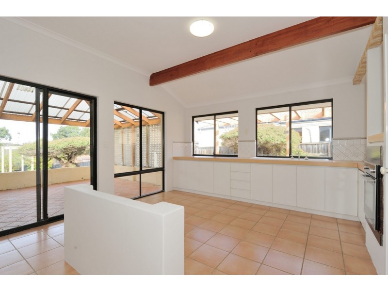 11 Fantail Crescent, Ellenbrook WA 6069