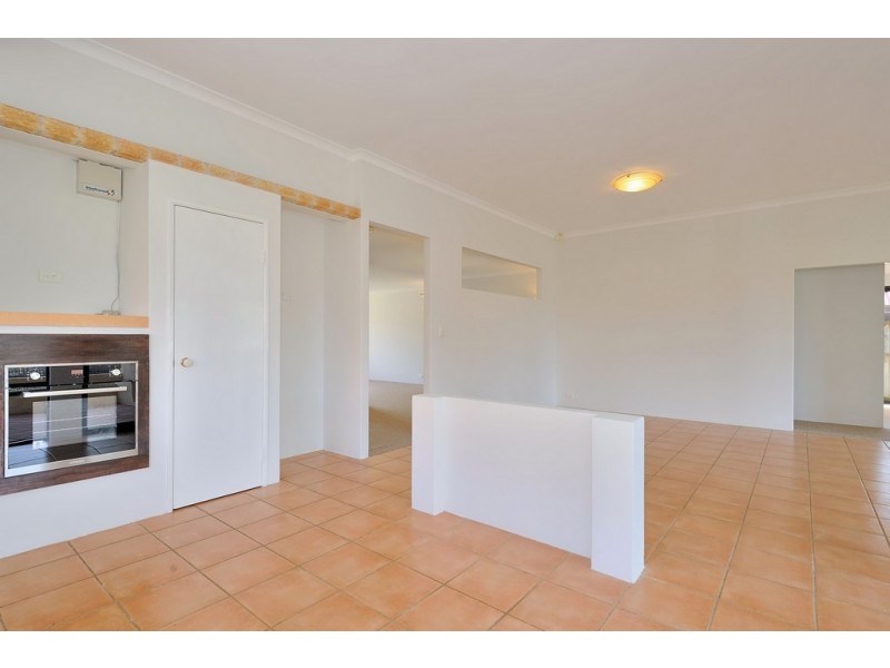 11 Fantail Crescent, Ellenbrook WA 6069