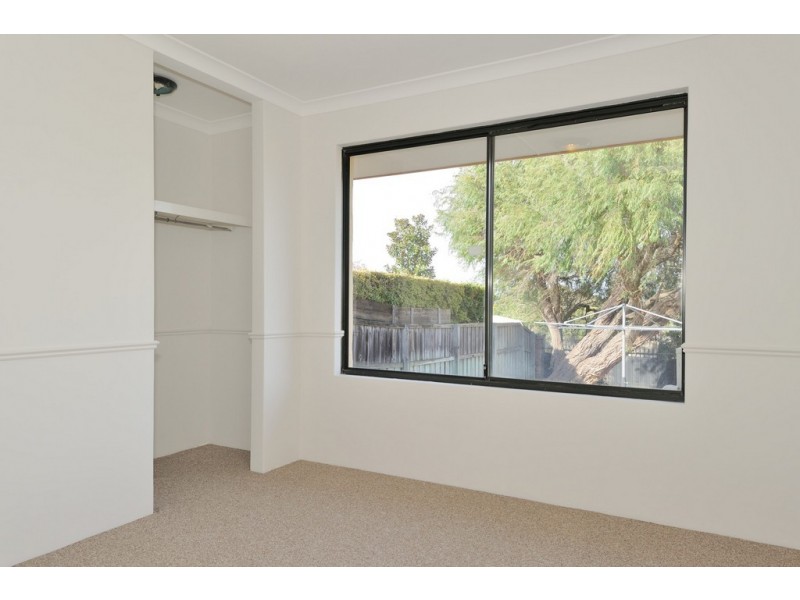 11 Fantail Crescent, Ellenbrook WA 6069