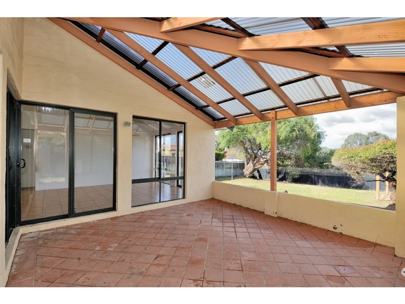 11 Fantail Crescent, Ellenbrook WA 6069