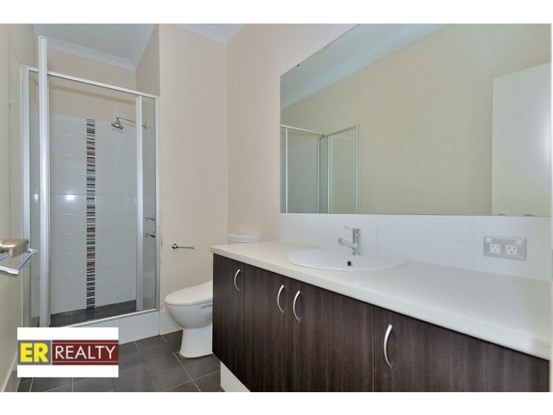 8 Minnie Lane, Ellenbrook WA 6069