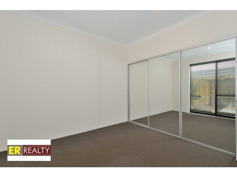 8 Minnie Lane, Ellenbrook WA 6069