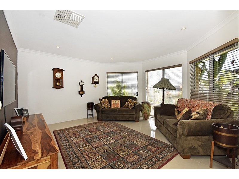 145 Fantail Crescent, Ellenbrook WA 6069