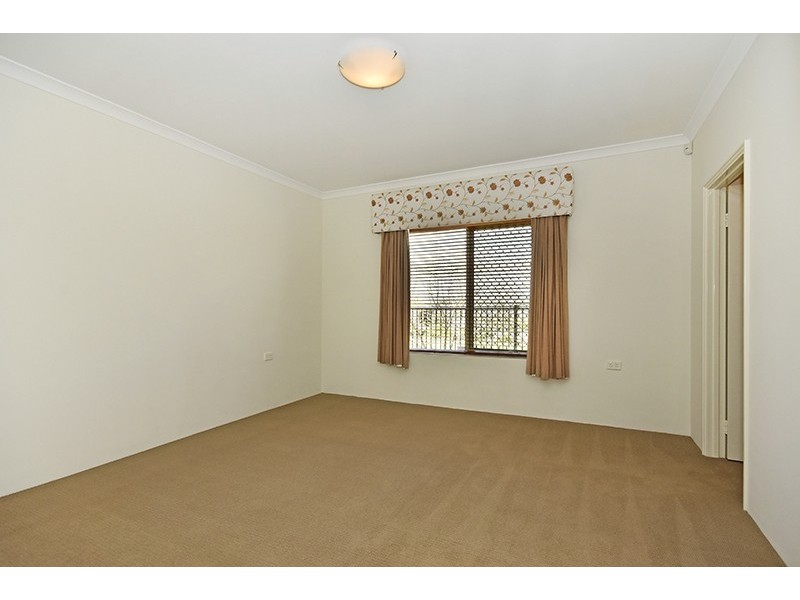 15 Koroit Way, Aveley WA 6069