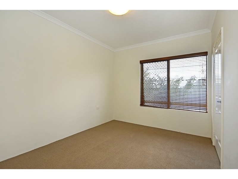 15 Koroit Way, Aveley WA 6069