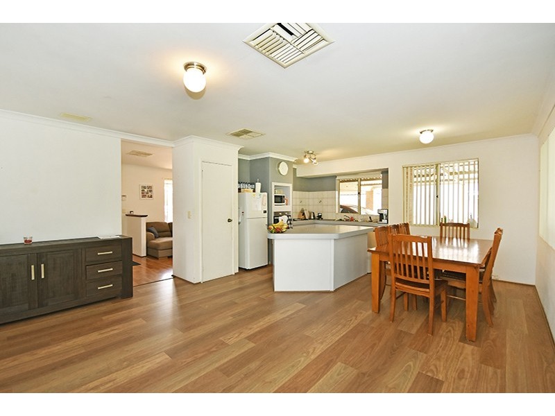 8 Nandup Retreat, Swan View WA 6056