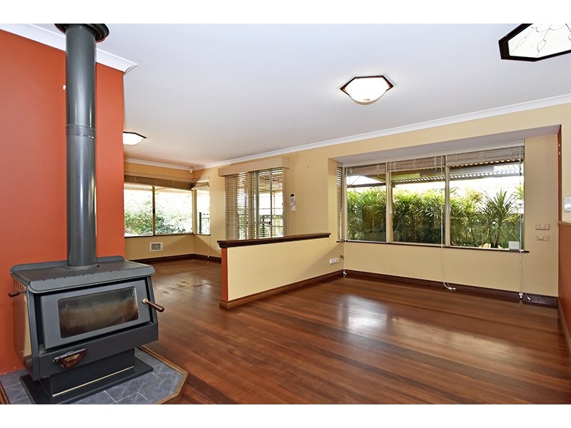 23 Woodlake Boulevard, Ellenbrook WA 6069